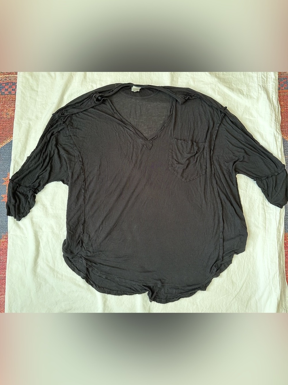 We The Free Women's Black Solid Knit V-Neck Pocket Top 3/4 Sleeve Size L